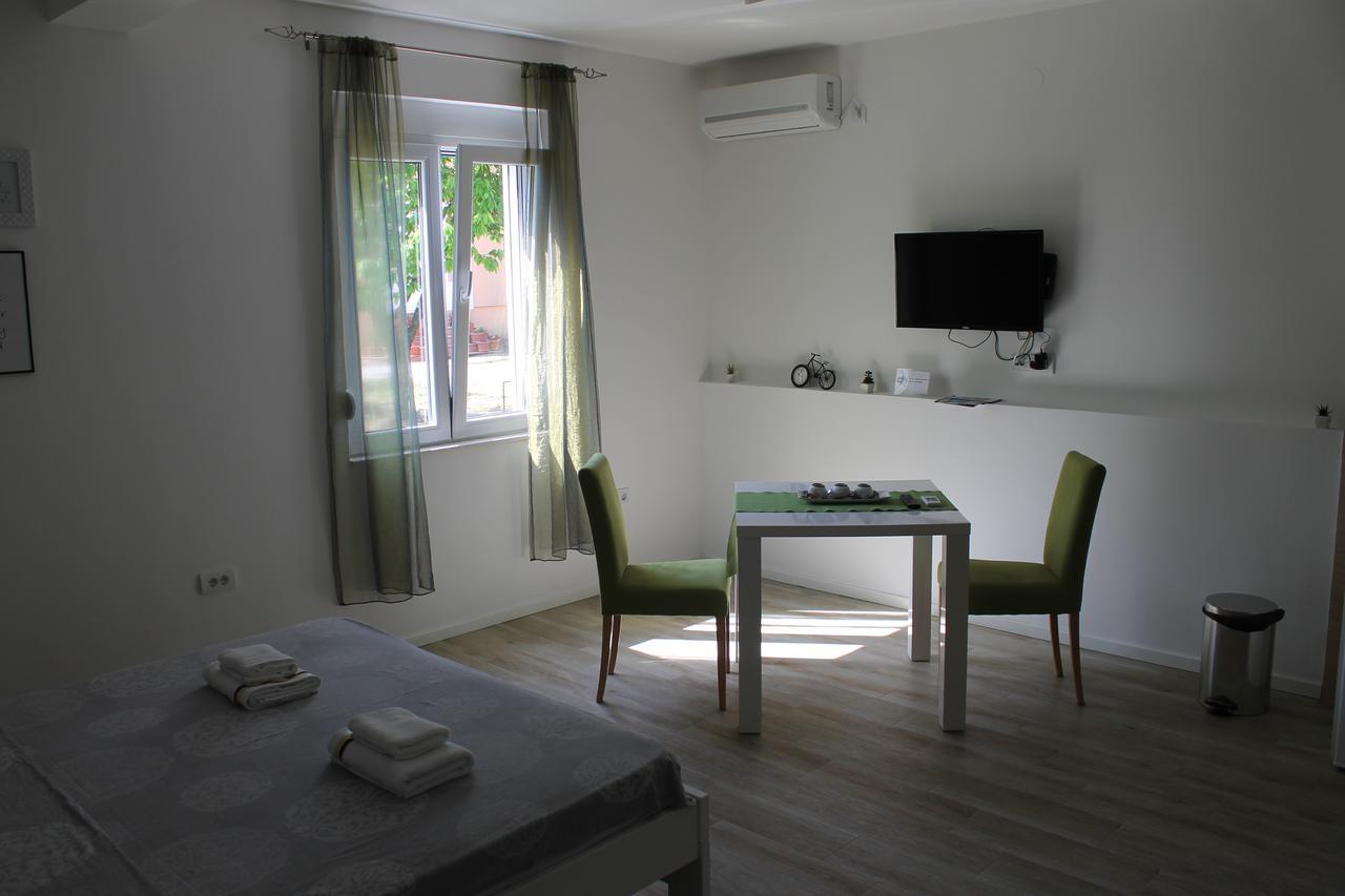 Apartments Grgurevic Kotor Exterior photo