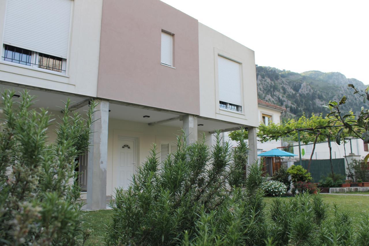 Apartments Grgurevic Kotor Exterior photo